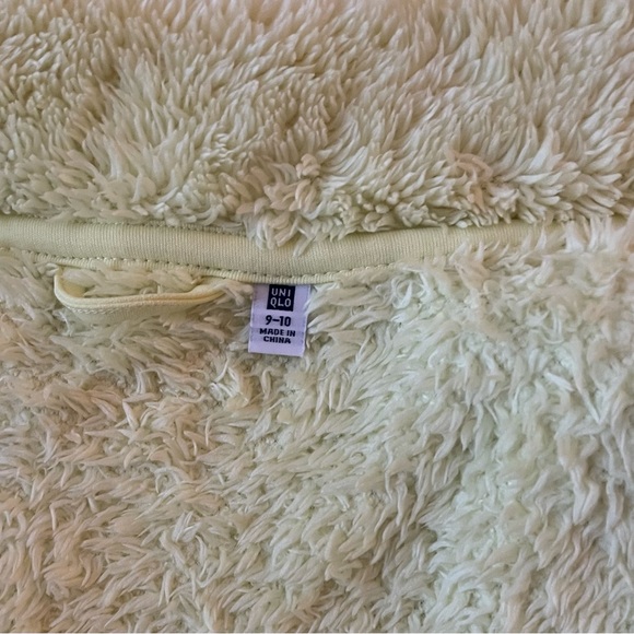 Uniqlo KIDS FLUFFY YARN FLEECE LONG-S - Picture 2 of 2